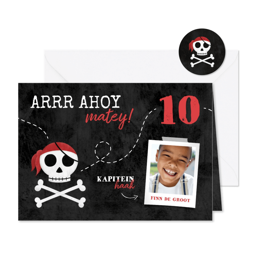 Uitnodiging piratenfeestje met schedel en foto - Kaartimpressie