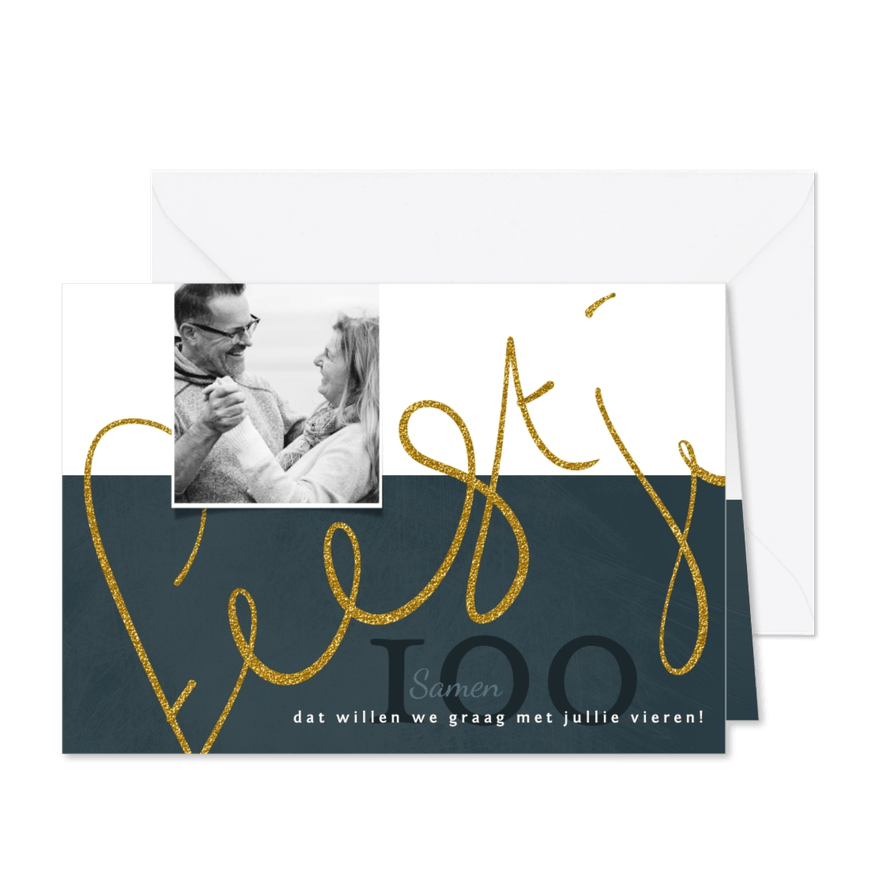 Uitnodiging 'Samen 100' geschreven tekst in goudkleur - Kaartimpressie