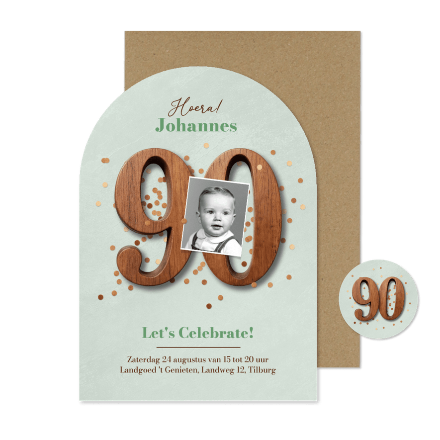 Uitnodiging verjaardag 90 vintage houten cijfers confetti - Kaartimpressie