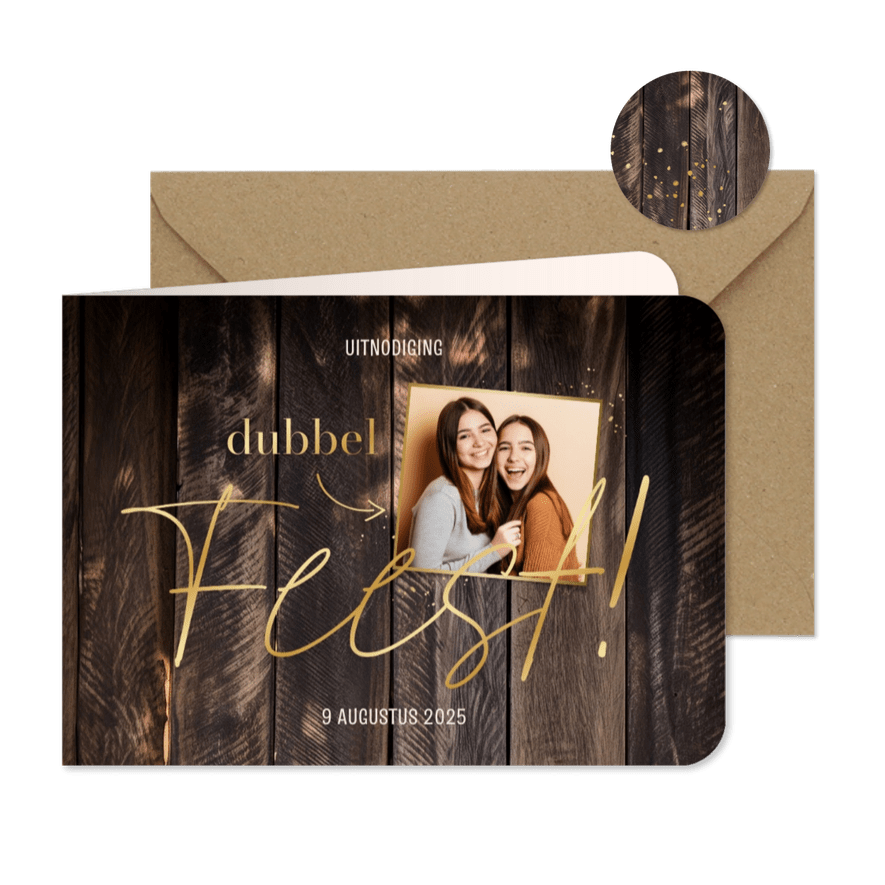 Uitnodiging verjaardag dubbel feest foto houtlook - Kaartimpressie