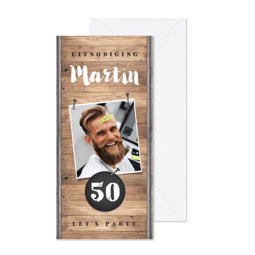 Uitnodiging verjaardag man industrieel hout met foto - Kaartimpressie