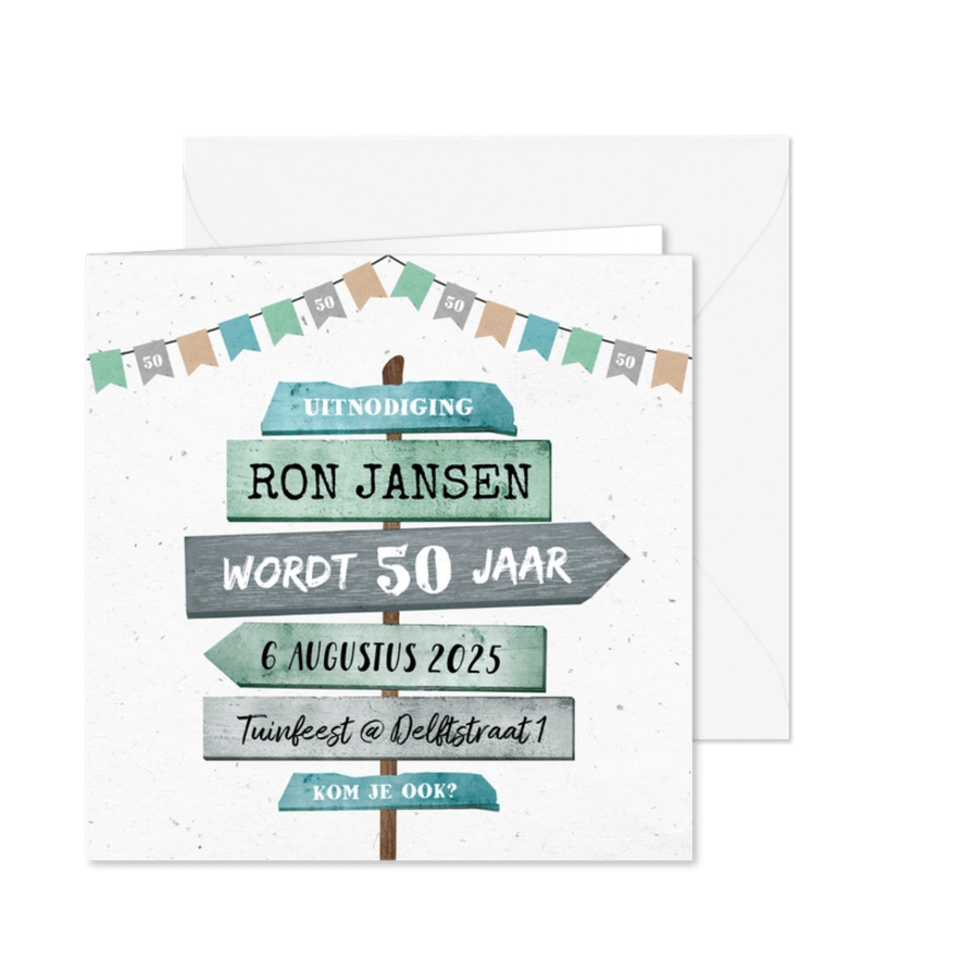 Uitnodiging verjaardag man met houten wegwijzers - Kaartimpressie