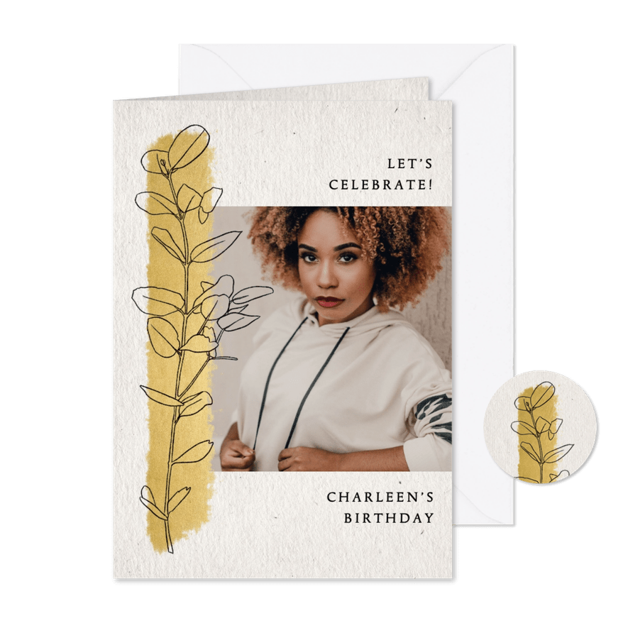 Uitnodiging verjaardag met gouden streep en lijntekening tak - Kaartimpressie