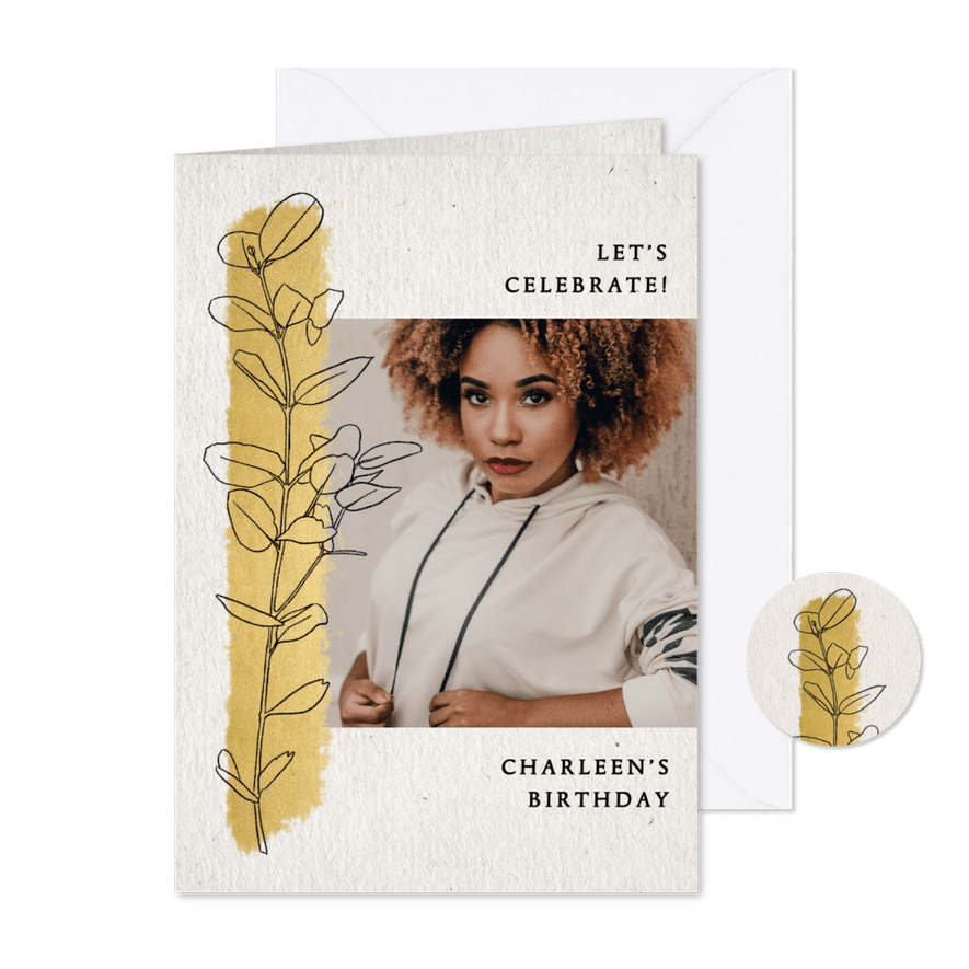 Uitnodiging verjaardag met gouden streep en lijntekening tak - Kaartimpressie