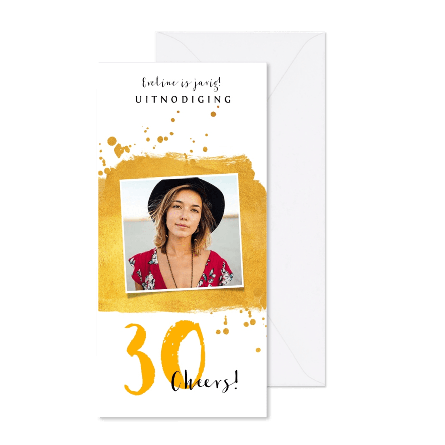 Uitnodiging verjaardag stijlvol goud met eigen foto - Kaartimpressie