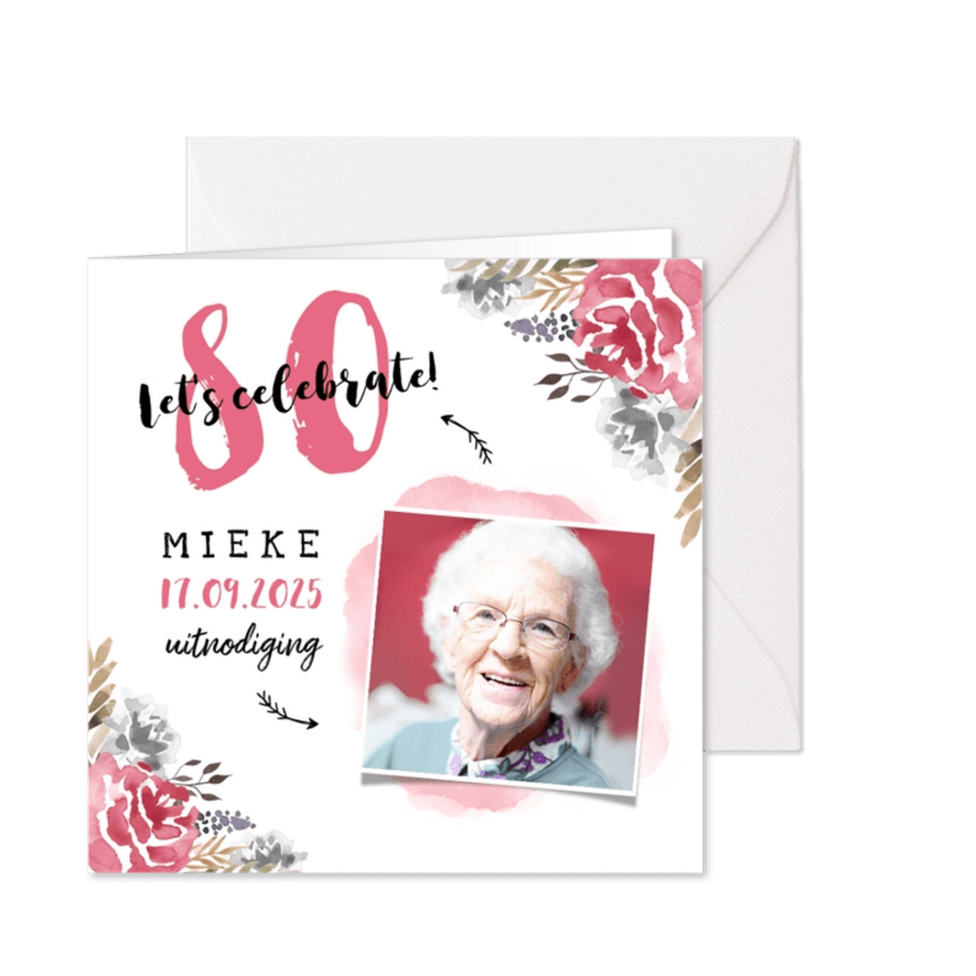 Uitnodiging verjaardag  vrouw hip met geschilderde bloemen - Kaartimpressie