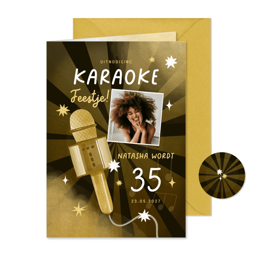 Uitnodiging verjaardagsfeest karaoke gouden microfoon - Kaartimpressie