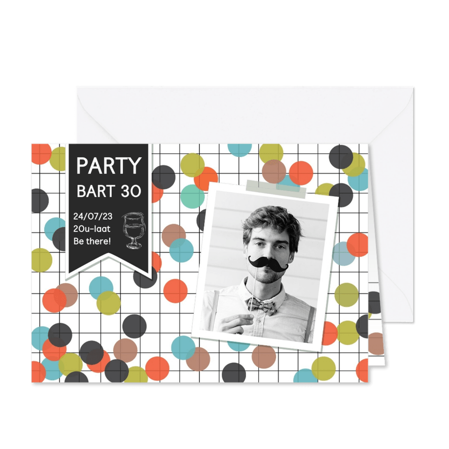 Uitnodiging verjaardagsfeest met eigen foto en confetti - Kaartimpressie