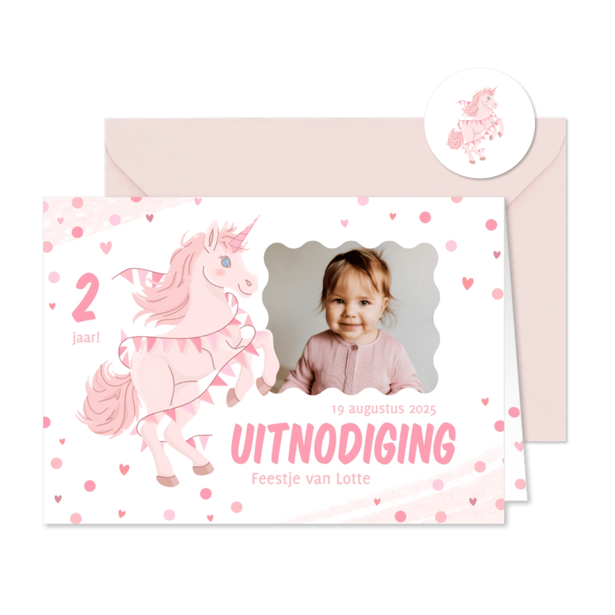Uitnodigingen kinderfeestje met roze unicorn en vlaggetjes - Kaartimpressie