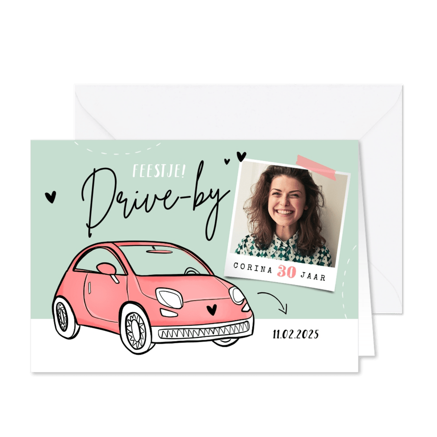 Uitnodigingskaart drive-thru auto vrouw verjaardag foto - Kaartimpressie