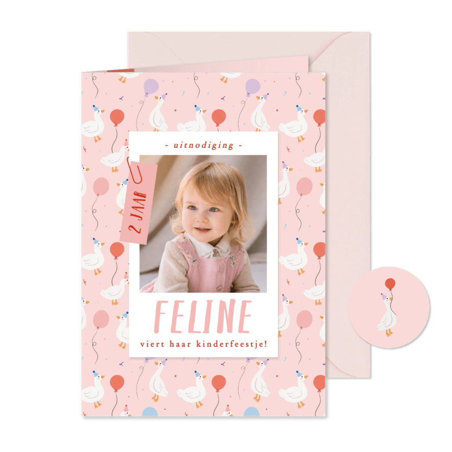 Vrolijk roze kinderfeestje uitnodiging met foto en eendjes - Kaartimpressie
