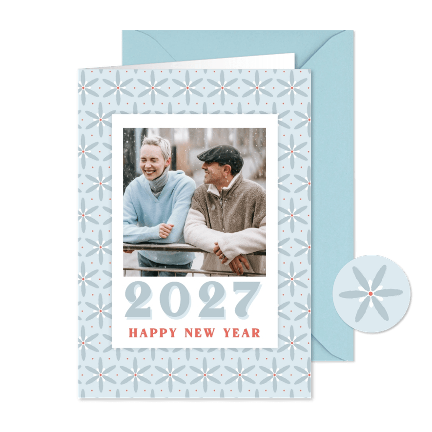 Vrolijke nieuwjaarskaart met foto op bloemen patroontje - Kaartimpressie
