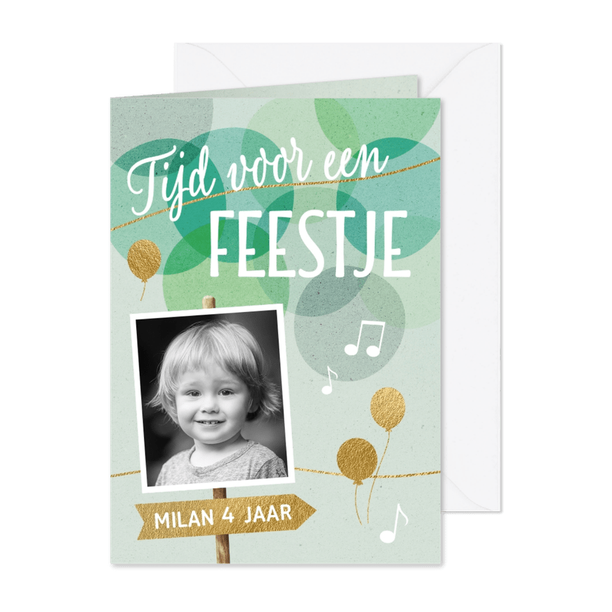 Vrolijke uitnodiging kinderfeestje jongen wegwijzer - Kaartimpressie