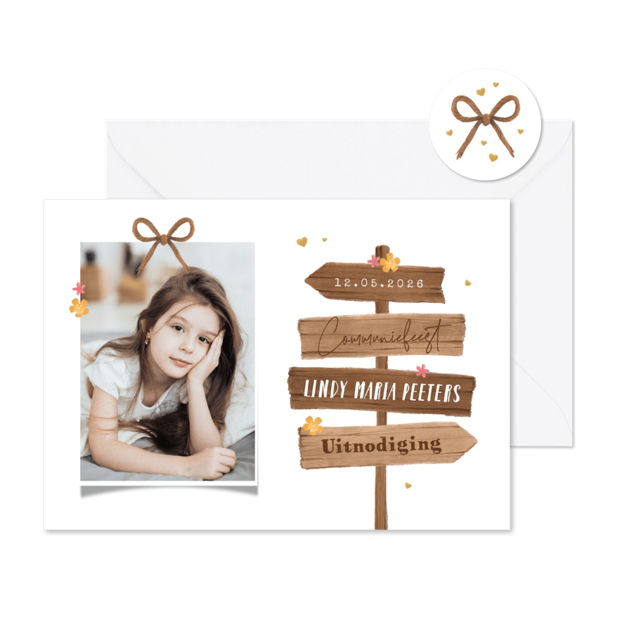 Wegwijzer uitnodigingskaart hout bloemen communie foto lente - Kaartimpressie