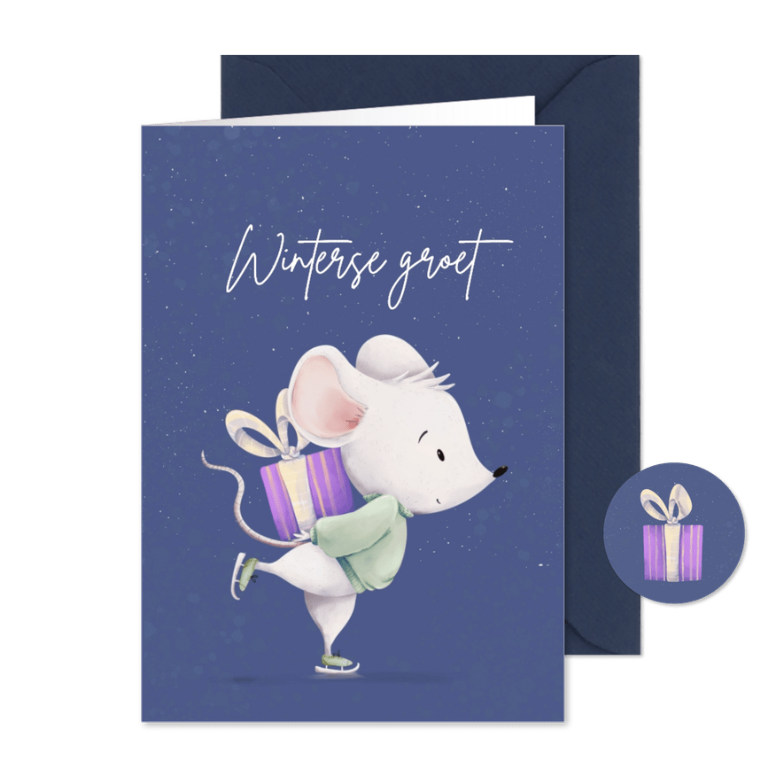 Winterkaart met muis op schaatsen en cadeau - Kaartimpressie
