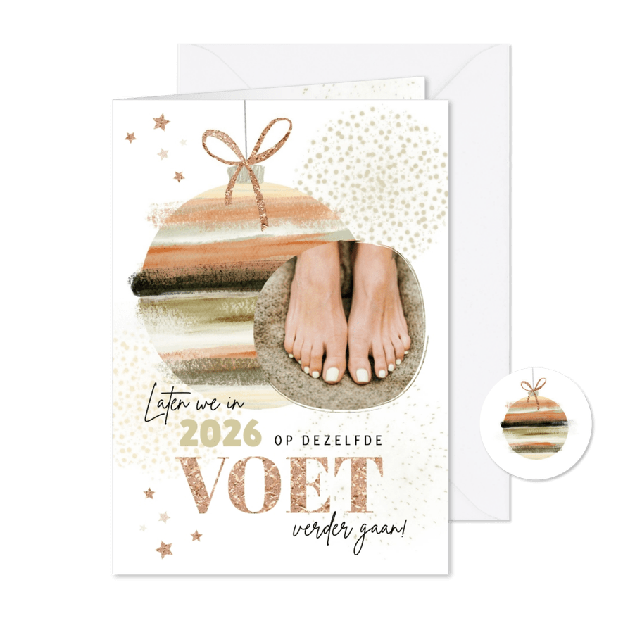 Zakelijke kerstkaart pedicure kerstbal glitters sterren foto - Kaartimpressie