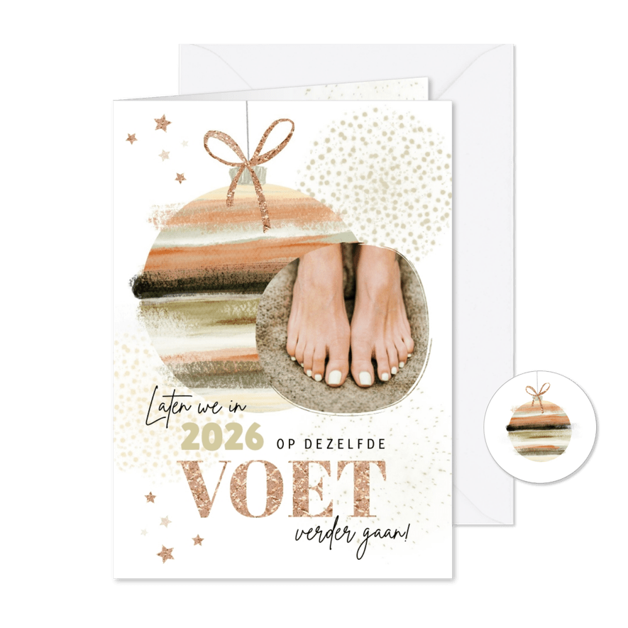 Zakelijke kerstkaart pedicure kerstbal glitters sterren foto - Kaartimpressie