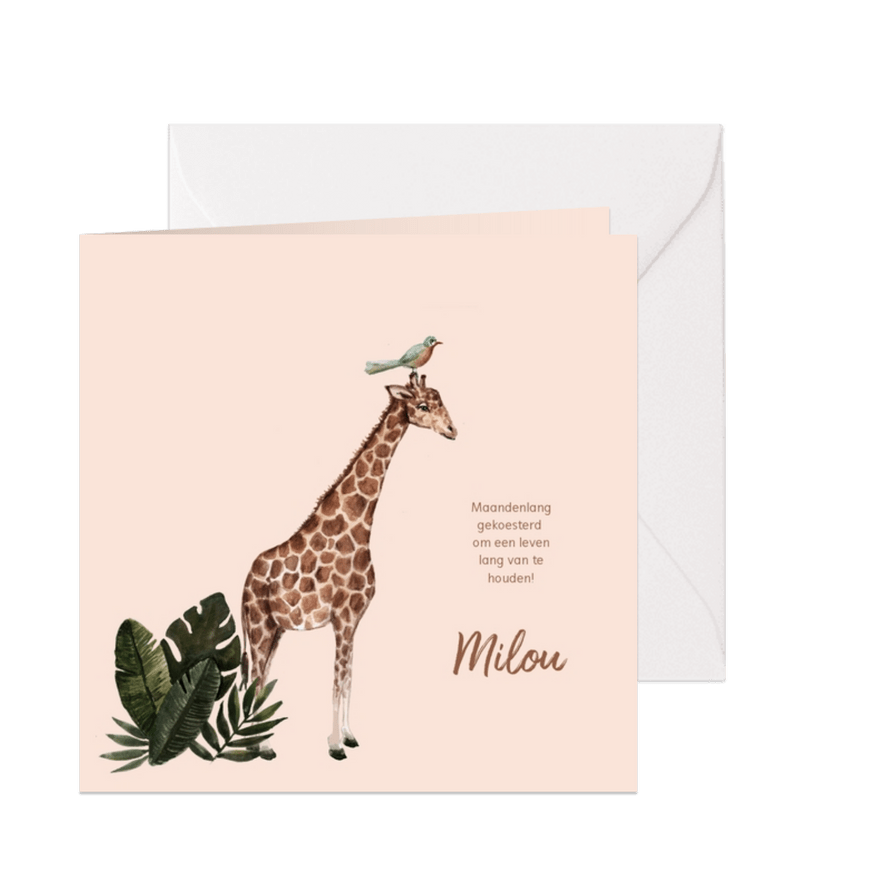 Zalmroze geboortekaartje met een giraffe en bladeren - Kaartimpressie