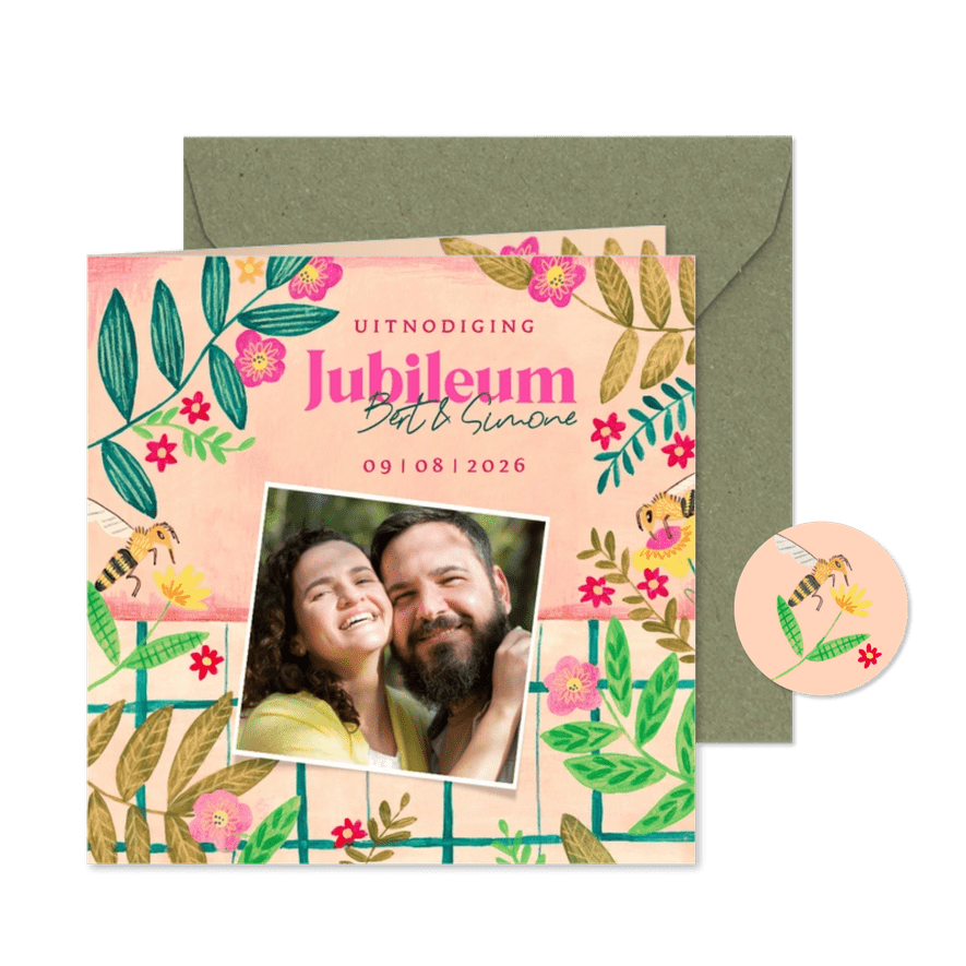 Zomerse jubileum uitnodiging met foto bloemen en bijen - Kaartimpressie