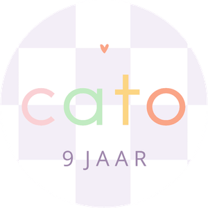 Hippe ronde sticker om zelf te maken voor trakteren op school of BSO, met naam en leeftijd