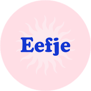 Vrolijke sticker met eigen naam of andere tekst om zelf te maken, op de achtergrond een zon die subtiel te zien is. 