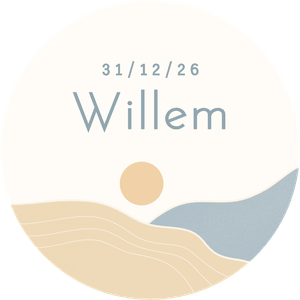 Sticker rond met naam en abstract landschap met zon, strand, zee of bergen.