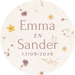 Ronde sticker met bloemetjes en namen van het bruidspaar. Voor een boho bruiloft.