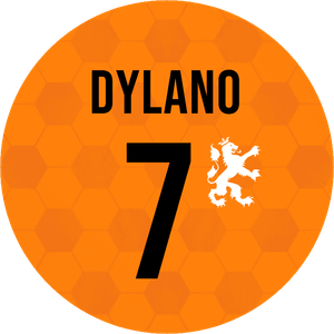 Oranje stickervel in voetbal stijl met naam en leeftijd jarige, voor een jongen of meisje die van voetballen houdt.