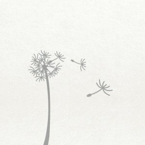 Gebroken witte sluitzegel met een illustratie van een paardenbloem met wegvliegende pluisjes