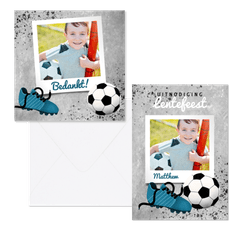 Voetbalthema met betonlook, spetters en foto's