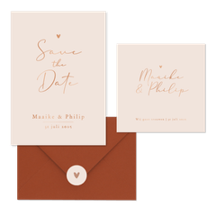 Trouwkaarten set stijlvol goud minimalistisch romantisch hartje koper.