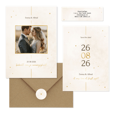 Minimalistische trouwset met gouden details