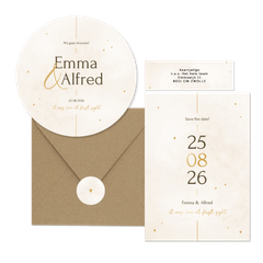 Minimalistische trouwset met gouden details