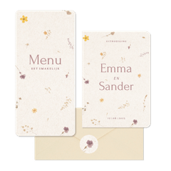 Natuurlijke trouwset met geperste bloemen en papier textuur