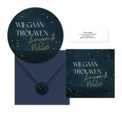 Hippe donkerblauwe trouwset en gouden hartjes