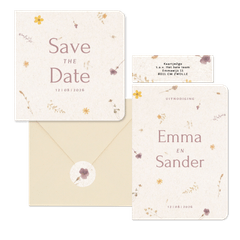 Natuurlijke trouwset met geperste bloemen en papier textuur