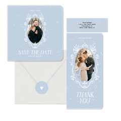 Winter blauwe trouwkaartenset foto in kader en sneeuw