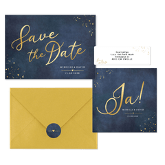 Klassieke donkerblauwe trouwset met goudfolie