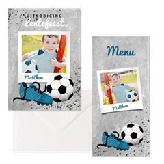 Voetbalthema met betonlook, spetters en foto's