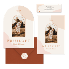 Trouwkaartenset in roze aardetinten met boog