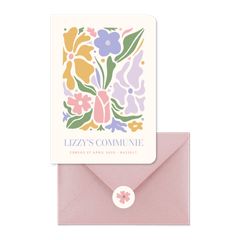 Trendy communieset meisje met pastel bloemen