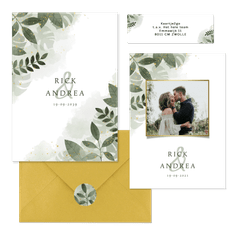 Set met bladeren, takjes en gouden spetters