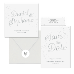 Klassieke trouwkaarten zilver spetters hartjes
