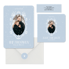 Winter blauwe trouwkaartenset foto in kader en sneeuw