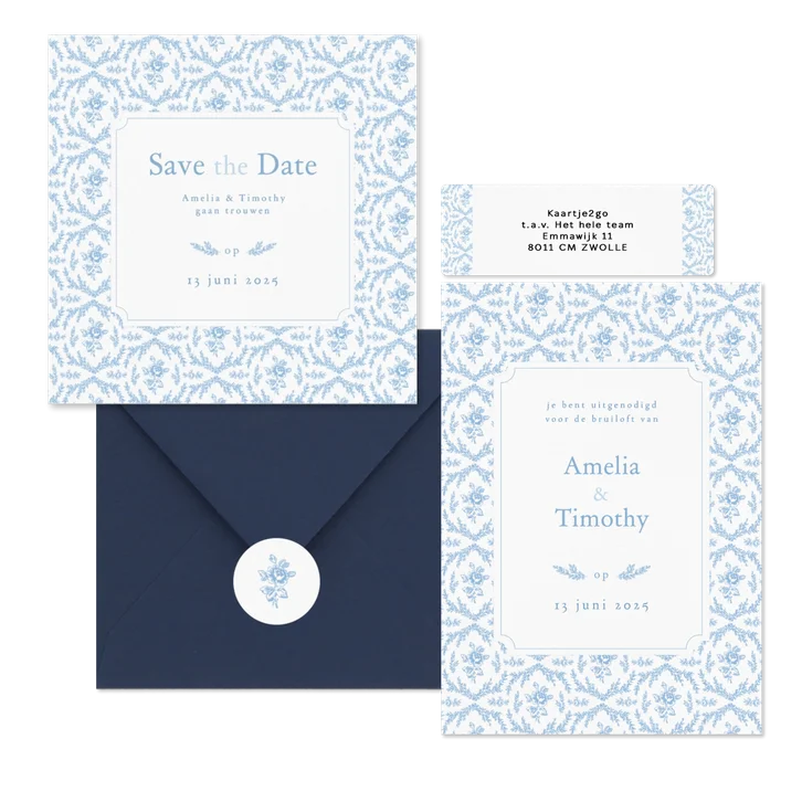 Romantische trouwkaartenset met lichtblauw roosjes patroon