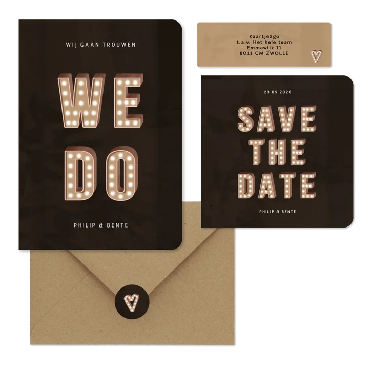 Trouwset festival lichtletters marquee donker