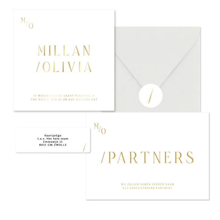 Typografische set gouden tekst en slash