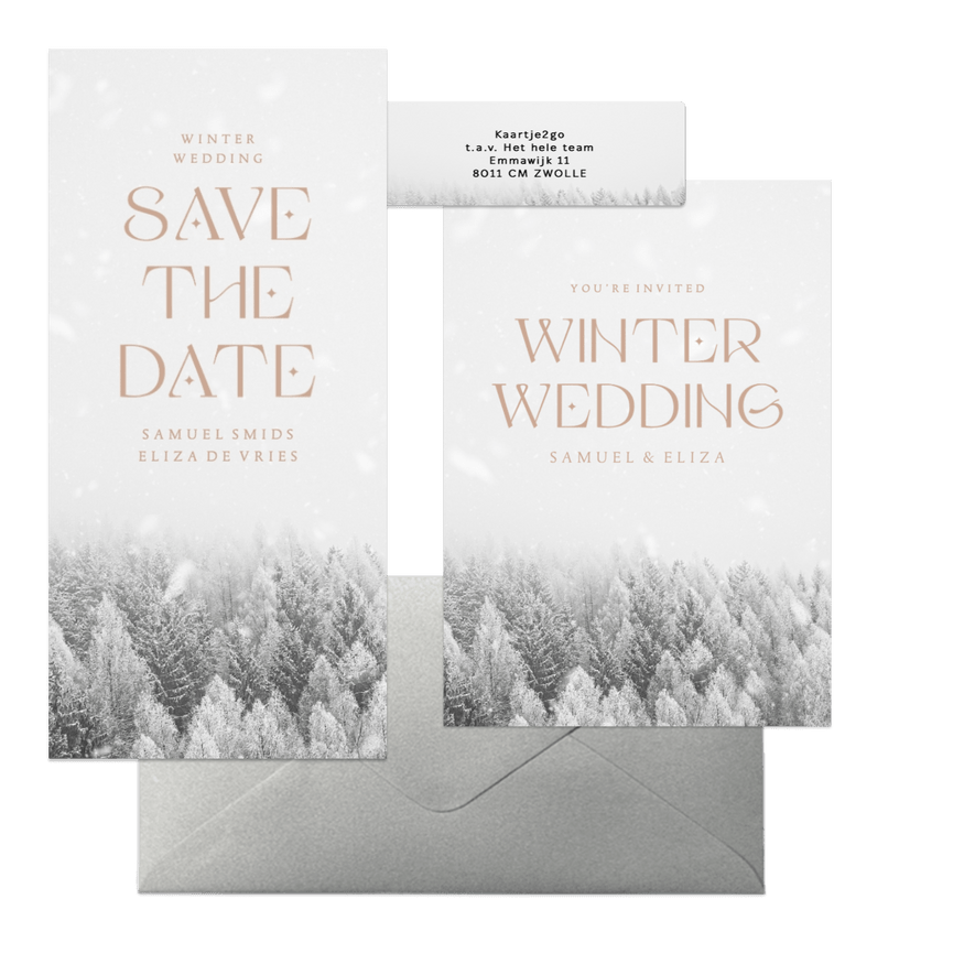 Winter wedding trouwset met besneeuwd bos