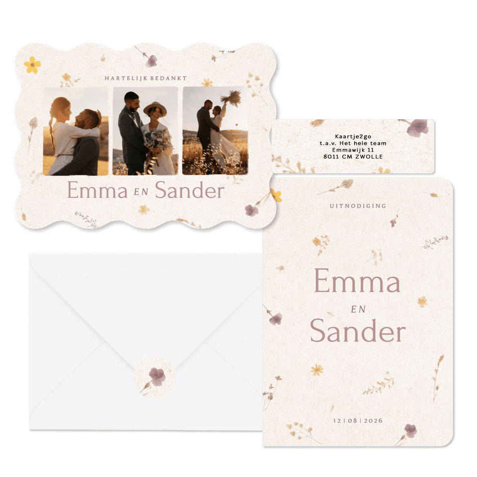 Natuurlijke trouwset met geperste bloemen en papier textuur