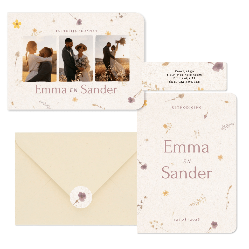 Natuurlijke trouwset met geperste bloemen en papier textuur